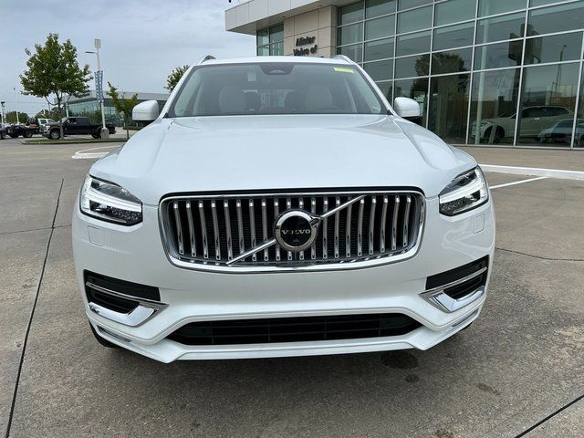 2025 Volvo XC90 Plus