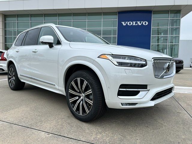 2025 Volvo XC90 Plus