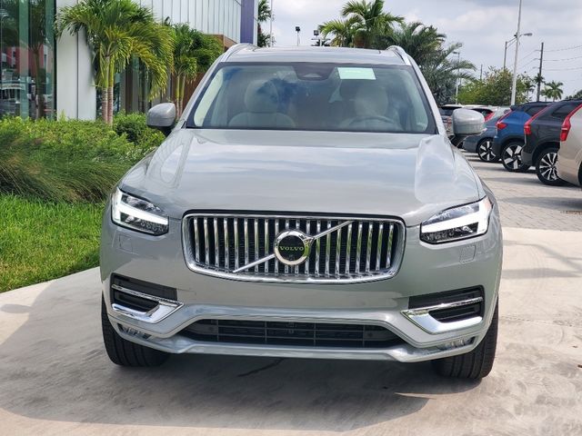 2025 Volvo XC90 Plus