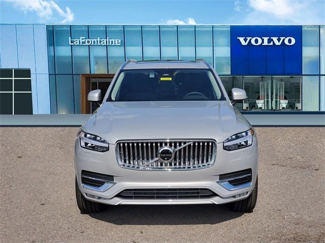 2025 Volvo XC90 Plus