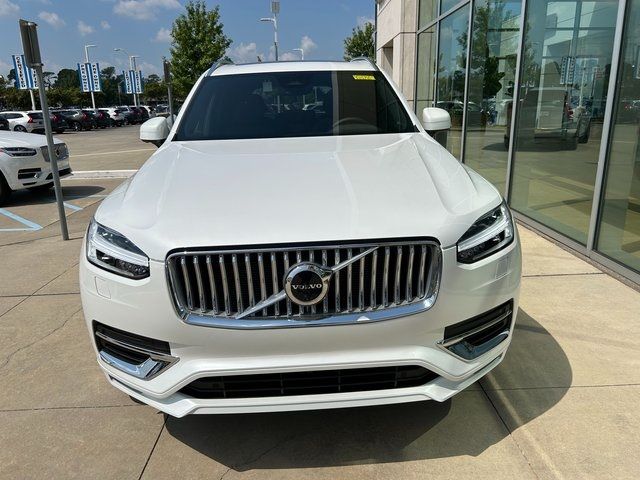 2025 Volvo XC90 Plus