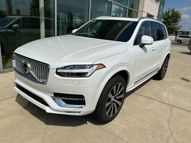 2025 Volvo XC90 Plus