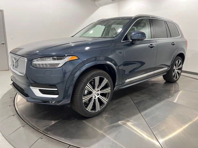 2025 Volvo XC90 Plus