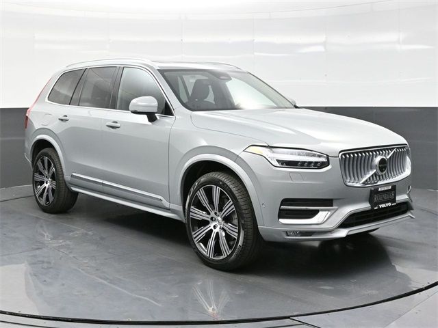 2025 Volvo XC90 Plus