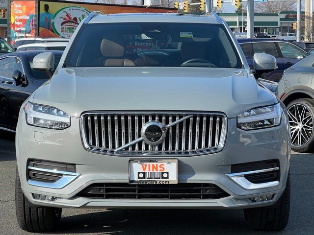 2025 Volvo XC90 Plus