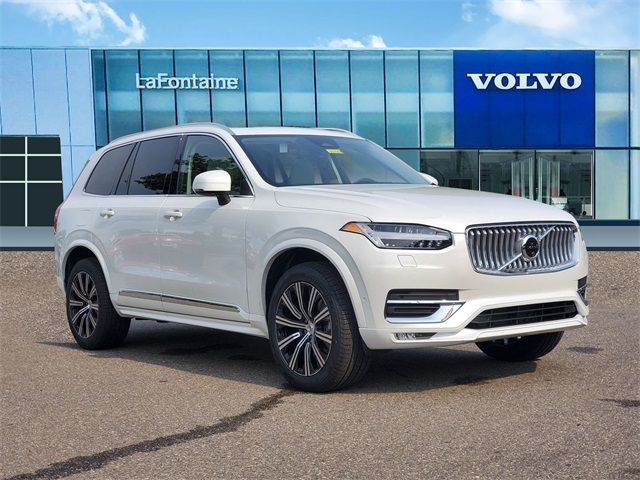 2025 Volvo XC90 Plus