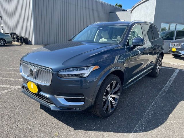 2025 Volvo XC90 Plus