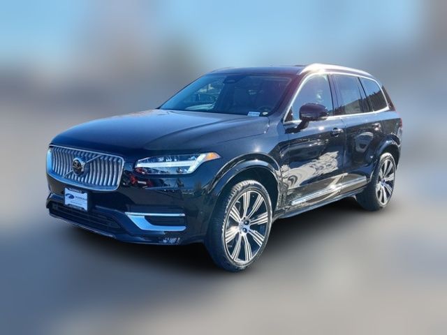 2025 Volvo XC90 Plus