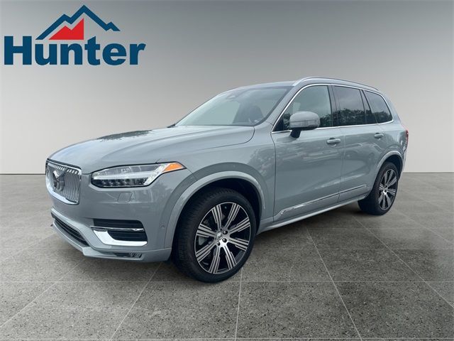 2025 Volvo XC90 Plus