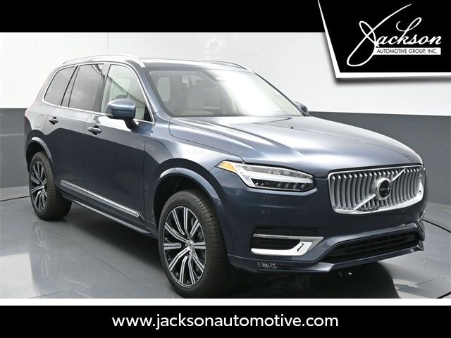 2025 Volvo XC90 Plus