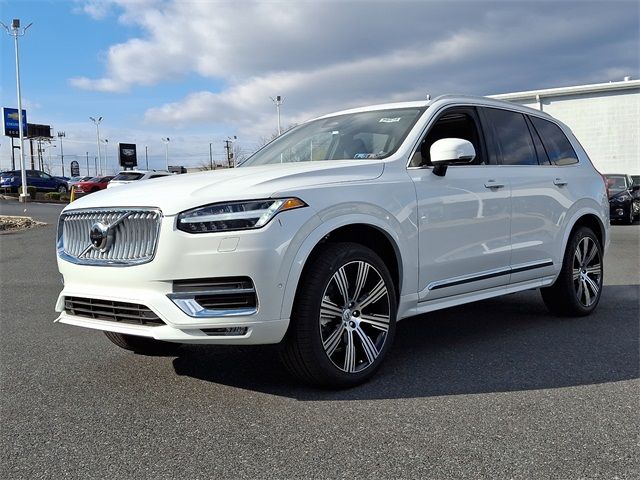 2025 Volvo XC90 Plus