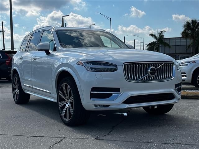 2025 Volvo XC90 Plus