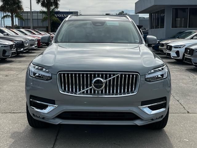 2025 Volvo XC90 Plus