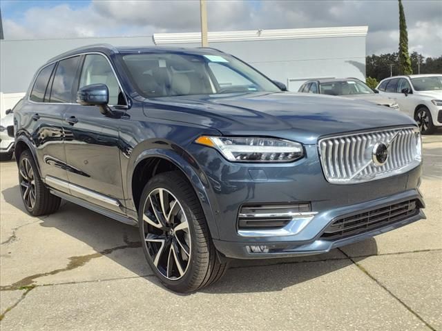 2025 Volvo XC90 Plus