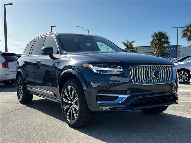 2025 Volvo XC90 Plus