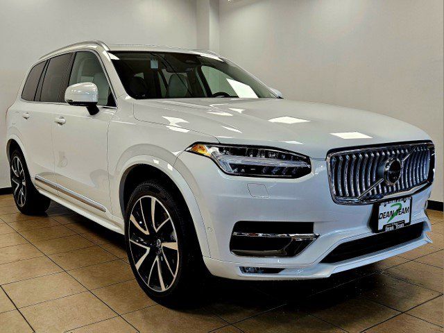 2025 Volvo XC90 Plus