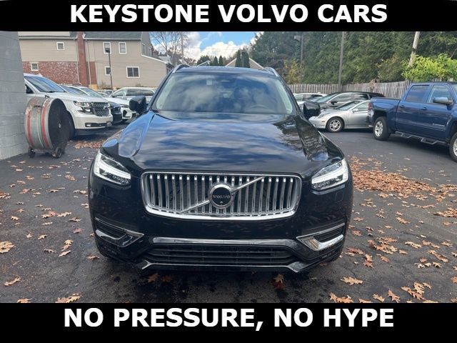 2025 Volvo XC90 Plus