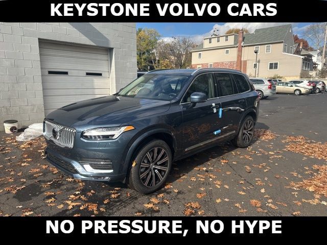 2025 Volvo XC90 Plus