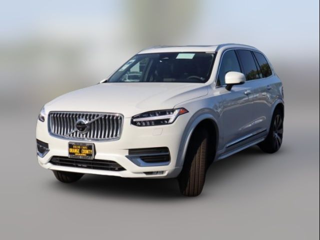 2025 Volvo XC90 Plus