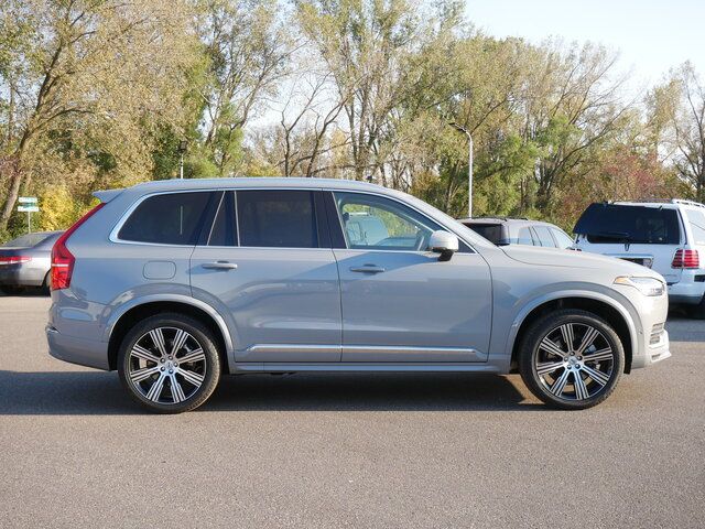 2025 Volvo XC90 Plus