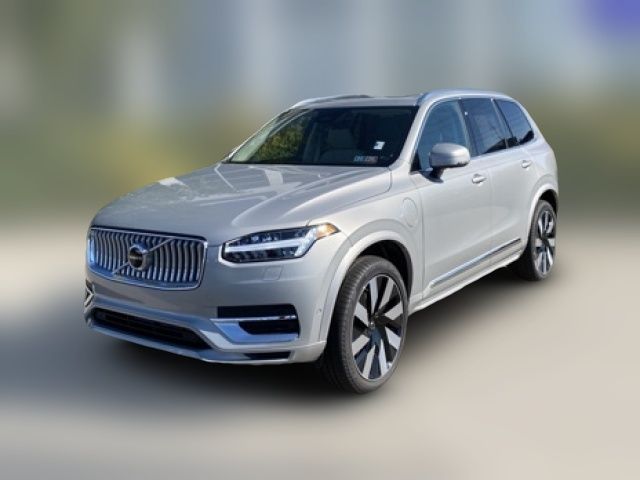 2025 Volvo XC90 Plug-In Hybrid Plus