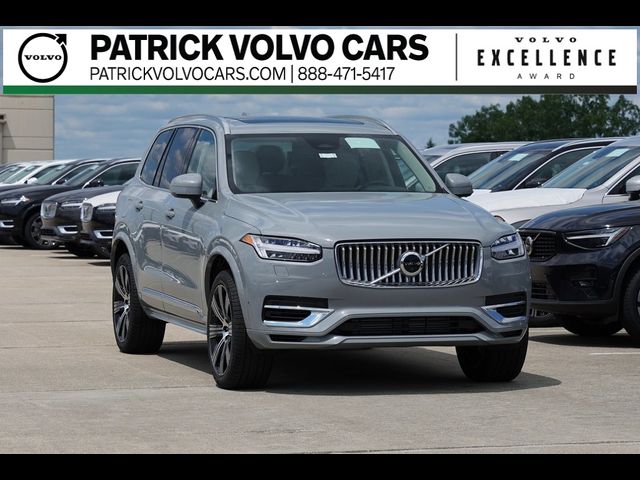 2025 Volvo XC90 Plug-In Hybrid Plus