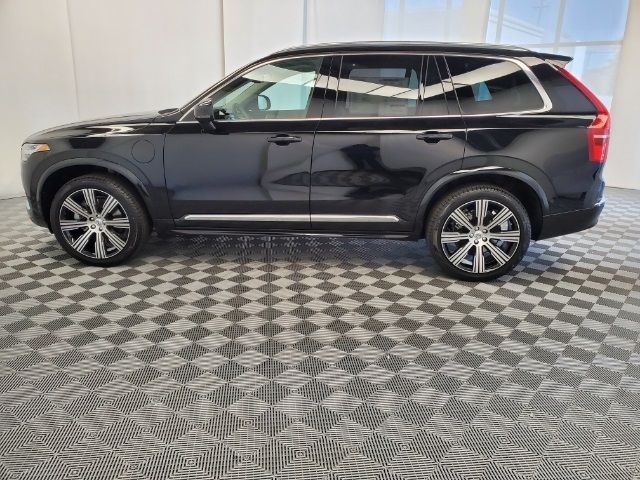 2025 Volvo XC90 Plug-In Hybrid Plus