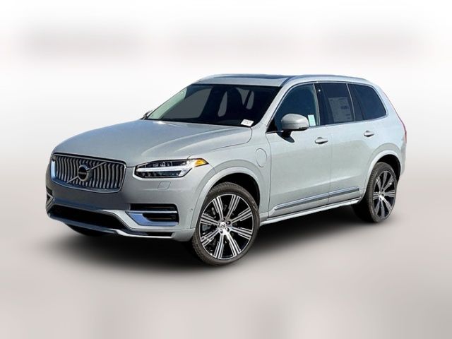 2025 Volvo XC90 Plug-In Hybrid Plus