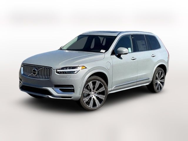 2025 Volvo XC90 Plug-In Hybrid Plus