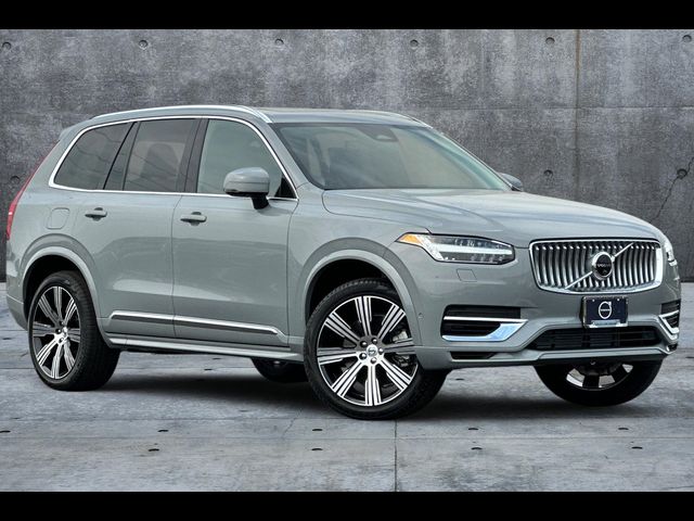 2025 Volvo XC90 Plug-In Hybrid Plus