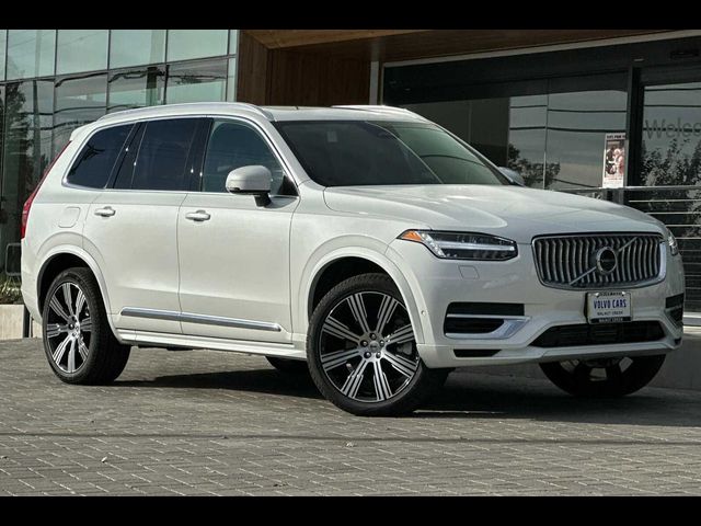 2025 Volvo XC90 Plug-In Hybrid Plus