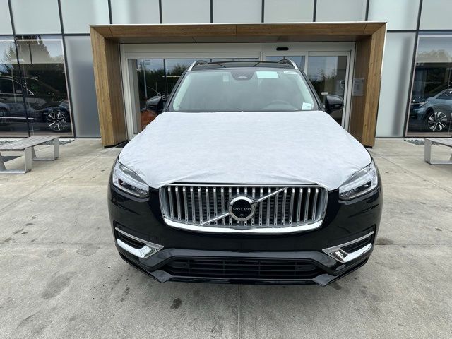 2025 Volvo XC90 Plug-In Hybrid Plus