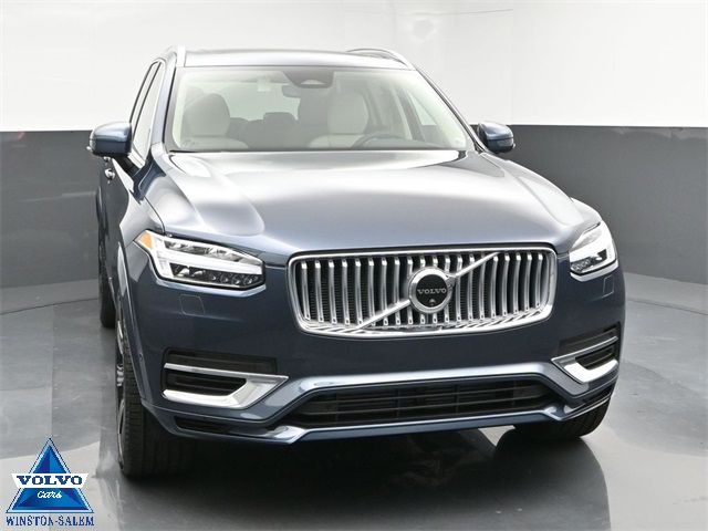 2025 Volvo XC90 Plug-In Hybrid Plus