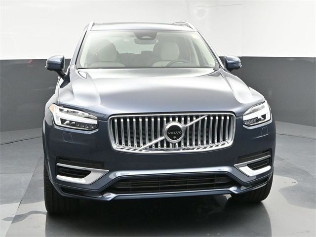 2025 Volvo XC90 Plug-In Hybrid Plus