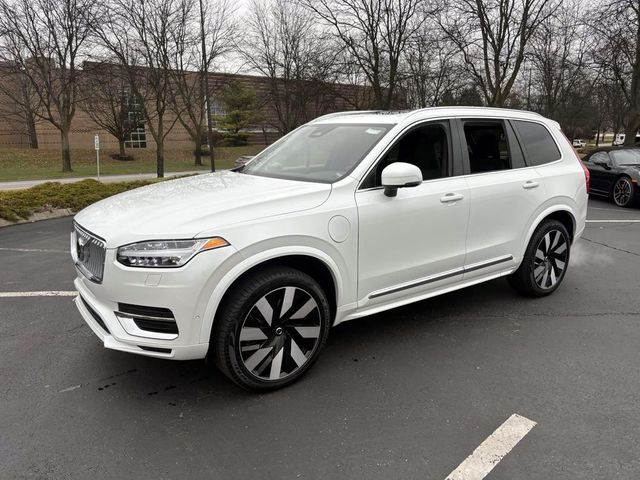 2025 Volvo XC90 Plug-In Hybrid Plus