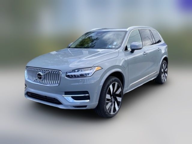 2025 Volvo XC90 Plug-In Hybrid Plus