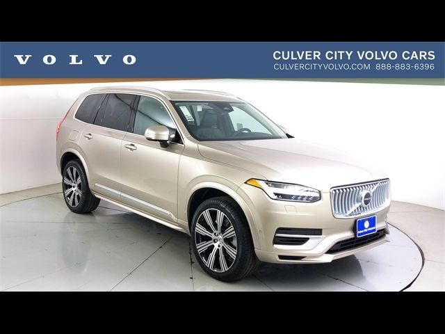 2025 Volvo XC90 Plug-In Hybrid Plus