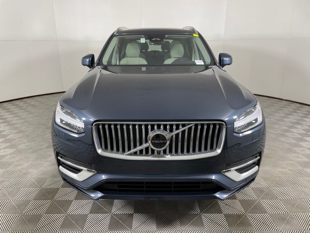 2025 Volvo XC90 Plug-In Hybrid Plus