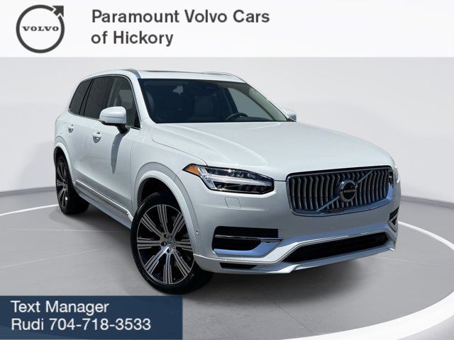 2025 Volvo XC90 Plug-In Hybrid Plus