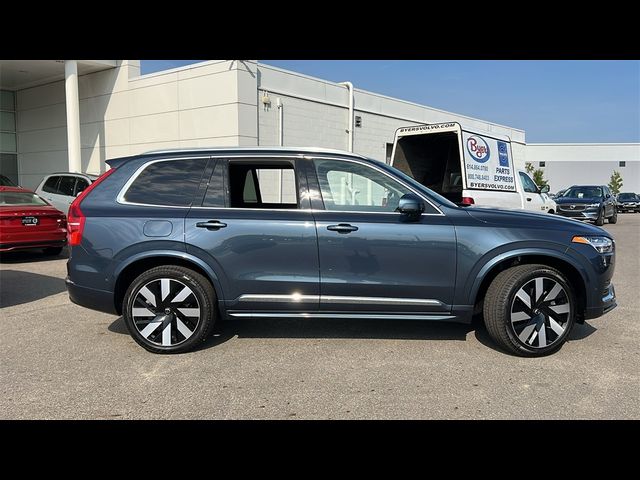 2025 Volvo XC90 Plug-In Hybrid Plus