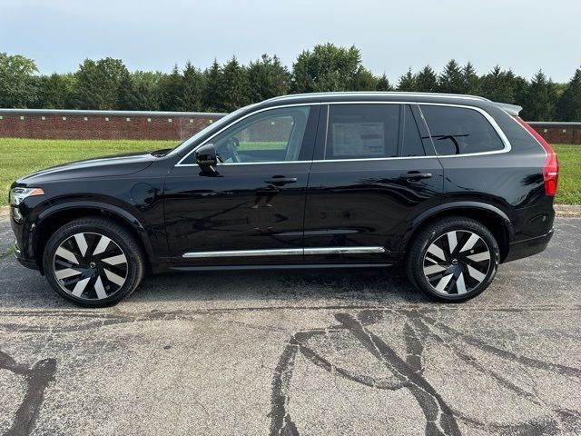 2025 Volvo XC90 Plug-In Hybrid Plus