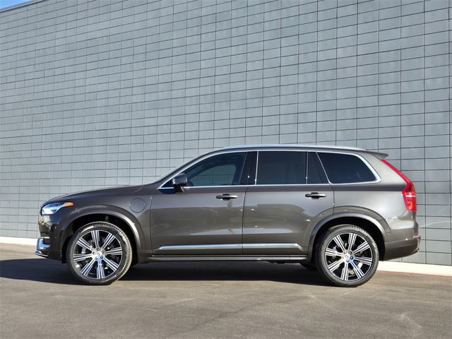 2025 Volvo XC90 Plug-In Hybrid Plus