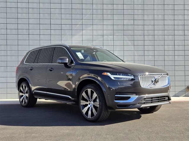 2025 Volvo XC90 Plug-In Hybrid Plus