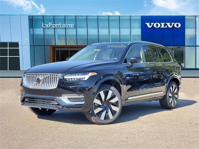 2025 Volvo XC90 Plug-In Hybrid Plus