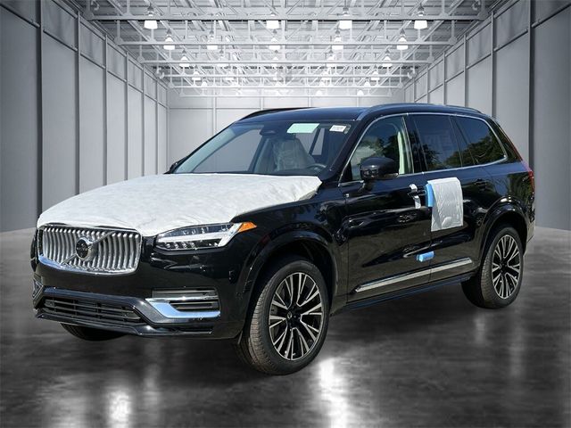 2025 Volvo XC90 Plug-In Hybrid Plus