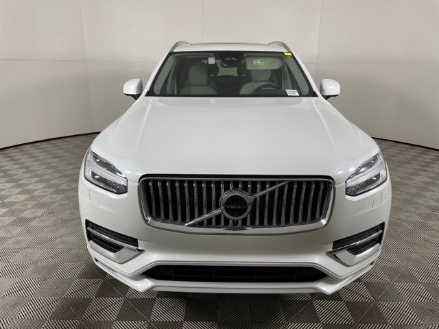 2025 Volvo XC90 Plug-In Hybrid Plus