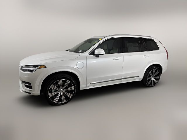 2025 Volvo XC90 Plug-In Hybrid Plus