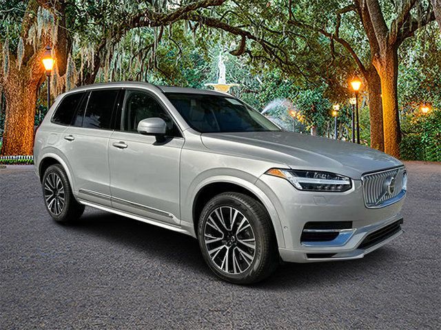 2025 Volvo XC90 Plug-In Hybrid Plus