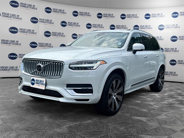 2025 Volvo XC90 Plug-In Hybrid Plus