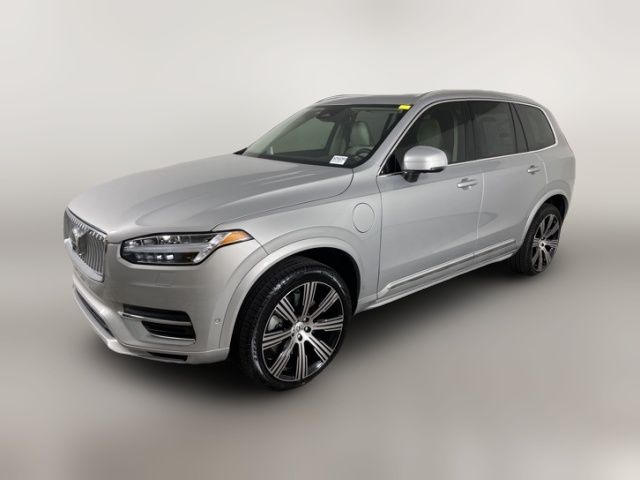 2025 Volvo XC90 Plug-In Hybrid Plus